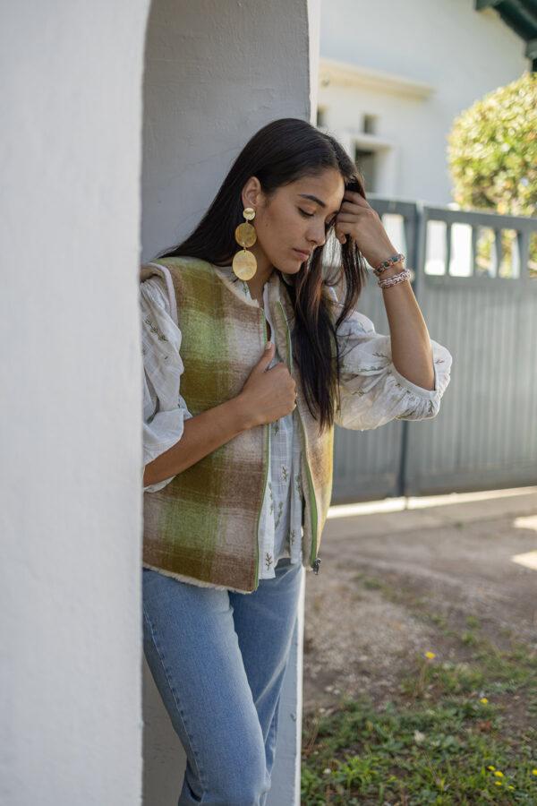 francine bramli boucles d'oreilles acétate et dorée