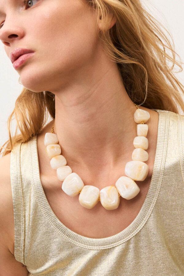 vanessa baroni collier organic shaped pearl marble