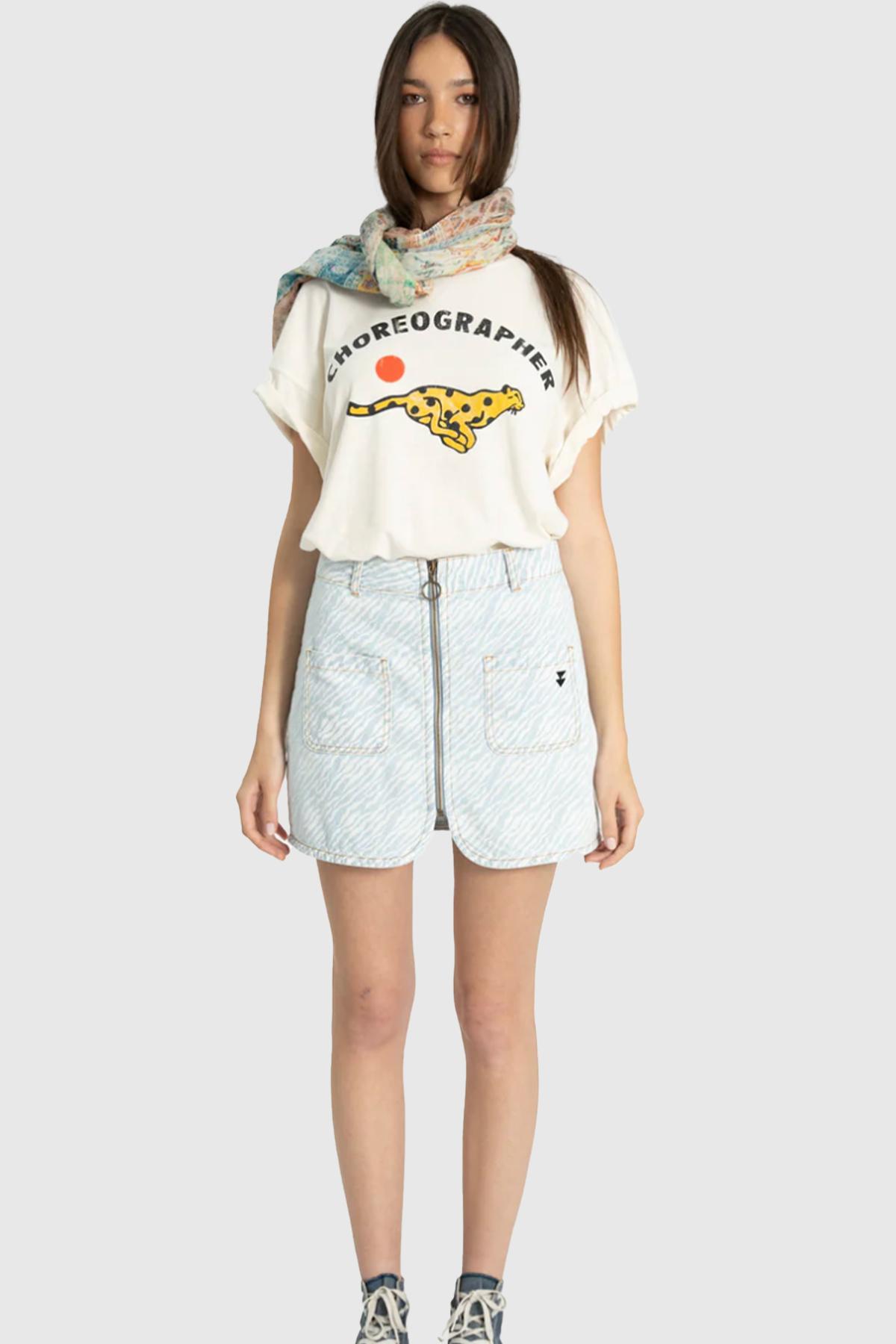 sisters department t shirt short sleeveless choregrapher print